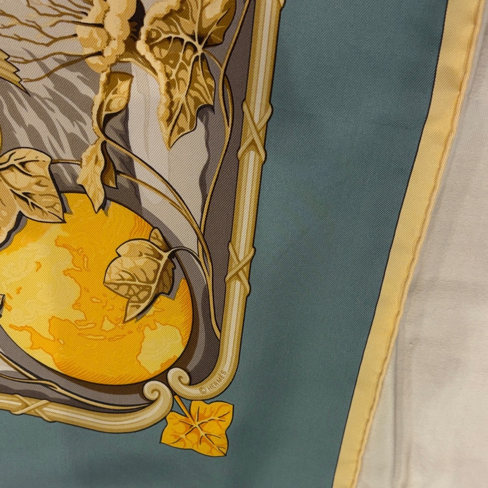 Hermes Scarf Rythmes Du Monde - Picture 2 of 2